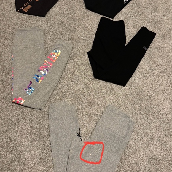 Victoria's Secret Black and Gray Legging’s Bundle of 5 All Size S. - Picture 3 of 4